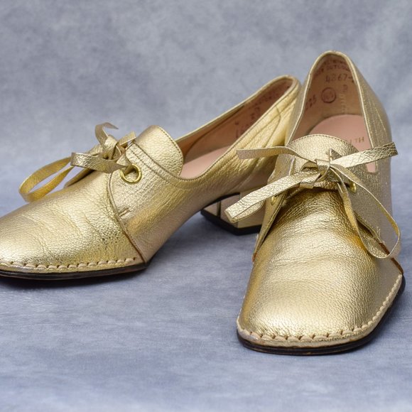 Women's Vintage Jacqueline Gold "Meridith" Textured Leather Square Toe Pumps - Picture 1 of 10